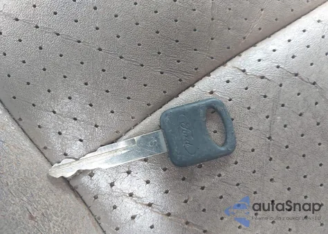 2001 Ford F-250 Lariat/Xl/Xlt z USA, uszkodzony, nr VIN 1FTNW21F51EB41315